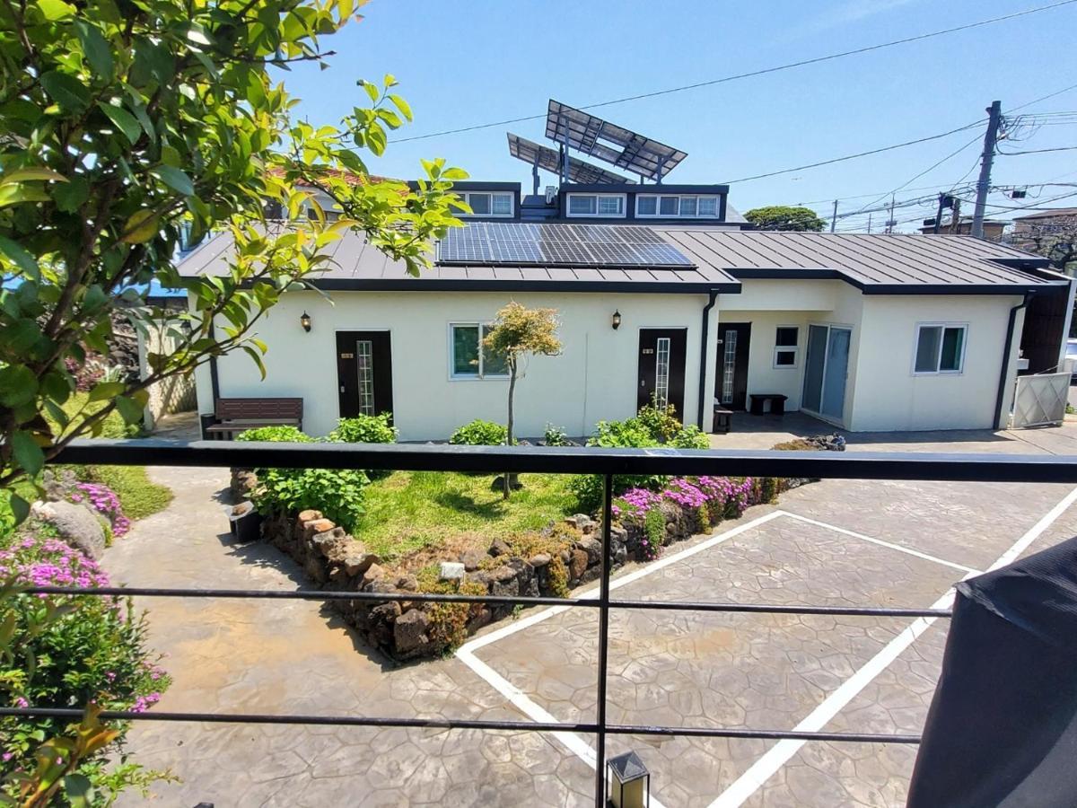 Hanihaus Sinchon-Ri Jeju Esterno foto