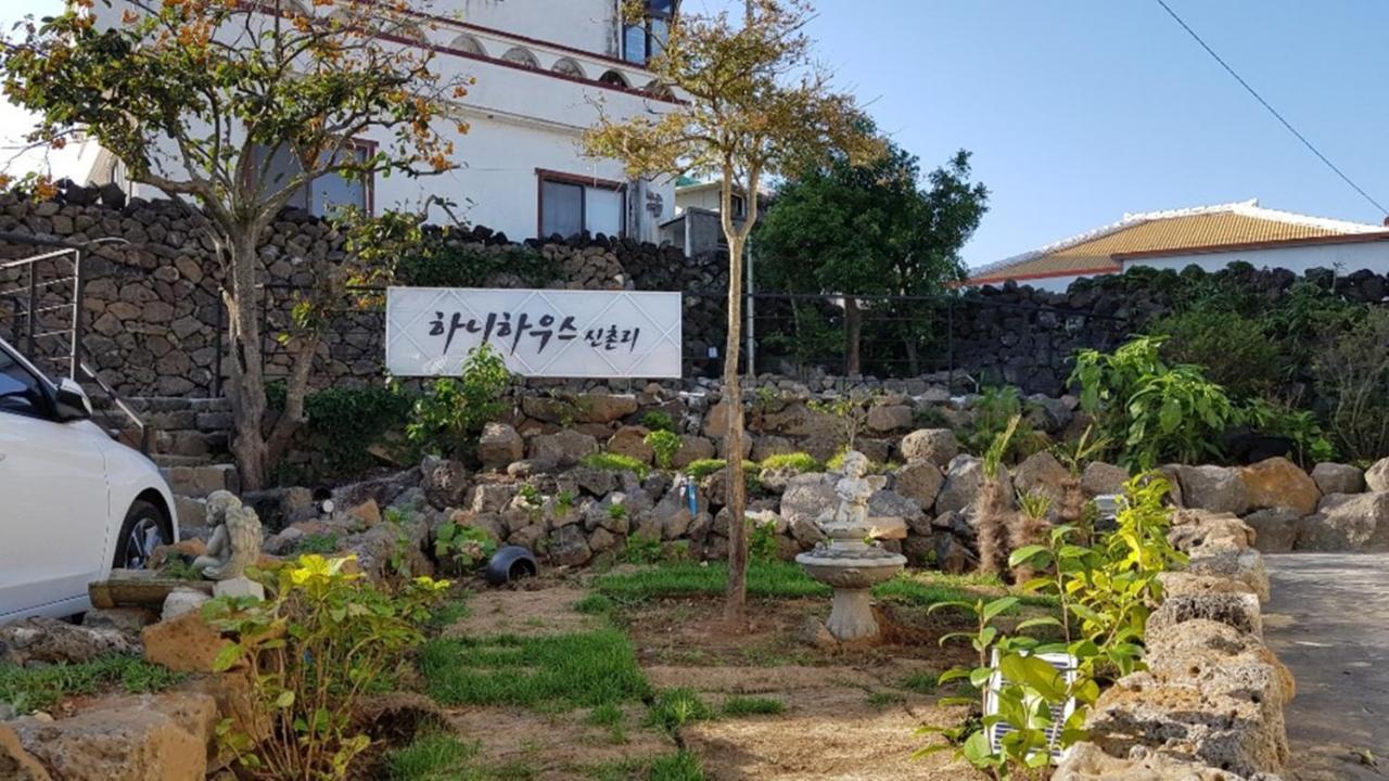 Hanihaus Sinchon-Ri Jeju Esterno foto